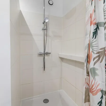 Appartement Familial Proche Des Commerces - 8P - Flat-Guest Paris Exterior photo